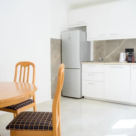 Downtown, Spacious, 2 Bedroom Apartment Belgrade Exterior photo